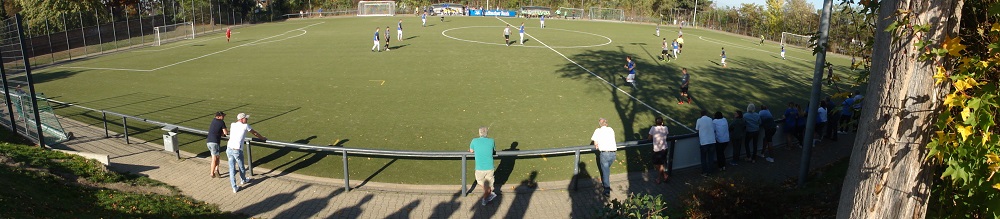Die Ernst-Reuter-Sportanlage des 1. FC Mönchengladbach
