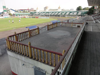 Haupttribüne im Aung San Stadium in Myanmar