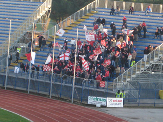 Tifosi vom AC Mantova in Empoli