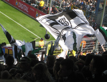 Alte Borussia-Wappen im Gsteblock