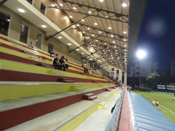 Tribüne im Jurong East Stadium in Singpore