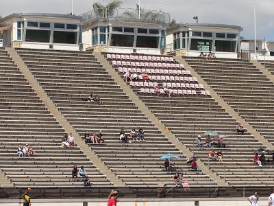 Tribüne im La Playa Stadium in Santa Barbara