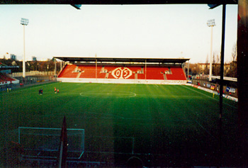 Stadion am Bruchweg in Mainz im Jahr 1997