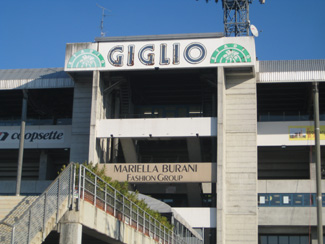 Das Stadio Giglio von Auen