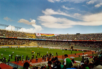 Das hchstgelegene Nationalstadion der Welt in La Paz