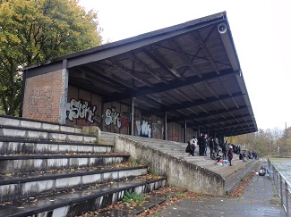 Tribüne Stadion Oberbruch