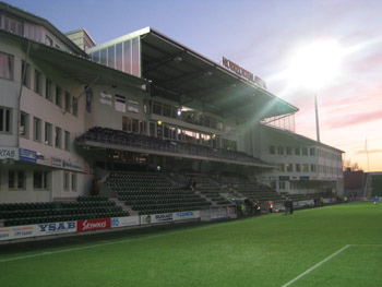 Die Haupttribne der Norrporten Arena in Sundsvall