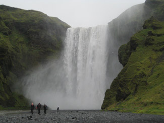 Wasserfall Skogafoss in Süd-Island