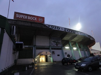 Setubals Estadio Bonfim von außen