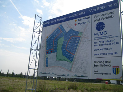 Kassenhäuschen neben der Haupttribüne