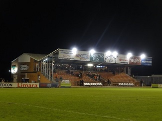 Damburgstadion Tribüne
