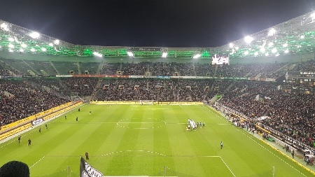 Stuttgart in Gladbach