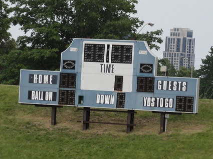 Anzeigetafel im Centennial Stadium