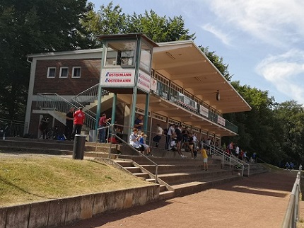 Trib�ne am Sportplatz Am Birkenberg