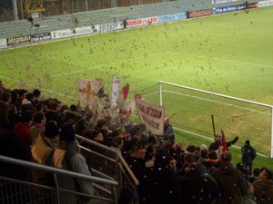 Die Heimfans kurz vor dem Anpfiff