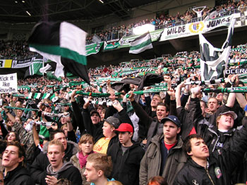 Die Nordkurve (im Spiel gegen Dortmund). Foto: Holger Heinemann/Ultras Mönchengladbach