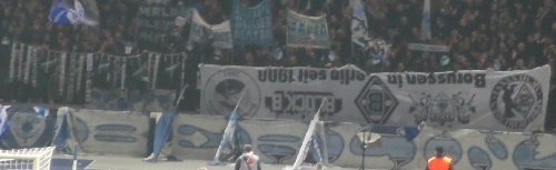 Gezockte Fahne der Borussia-Fanklubs in Berlin