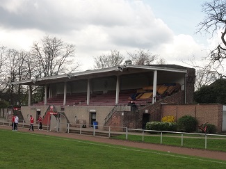 Schöne Tribüne