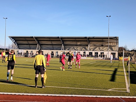 Überdachung im Sportpark Hennes Weisweiler