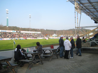  Picknick-Tische im Stadion