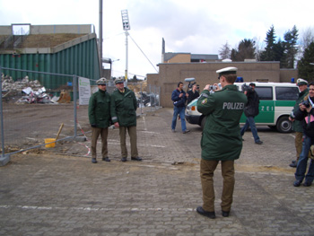 Auch die Polizei schießt letzte Andenkenfotos