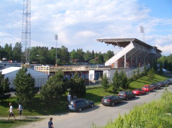 Außenansicht der Haupttribüne