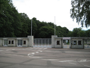 Der Eingang zum Kadrioru Stadion
